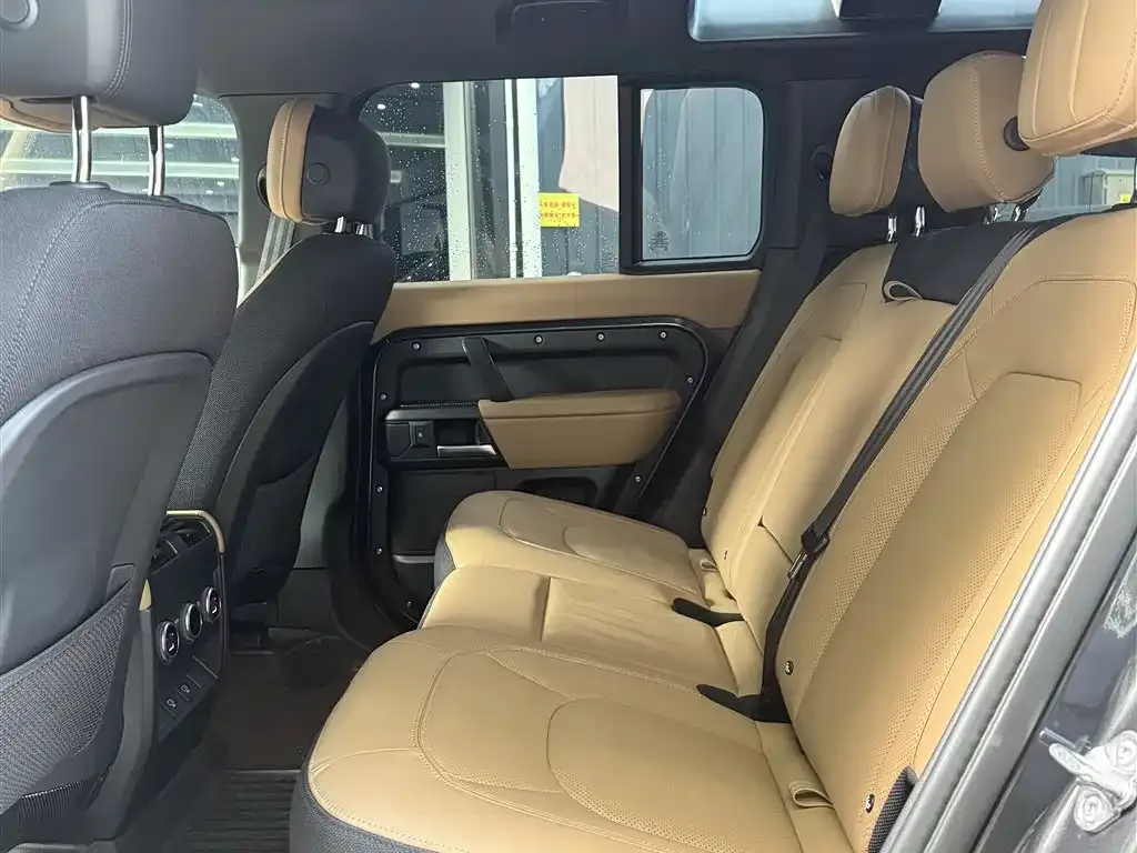Land Rover Defender 2024 из CN, фото 4