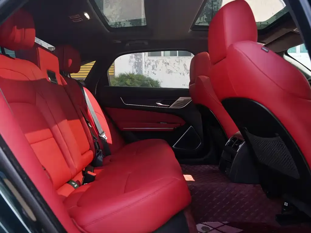 Jaguar XFL 2023 из CN, фото 6