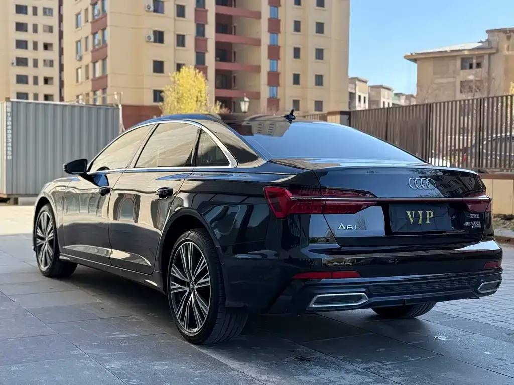 Audi A6L — фото 8