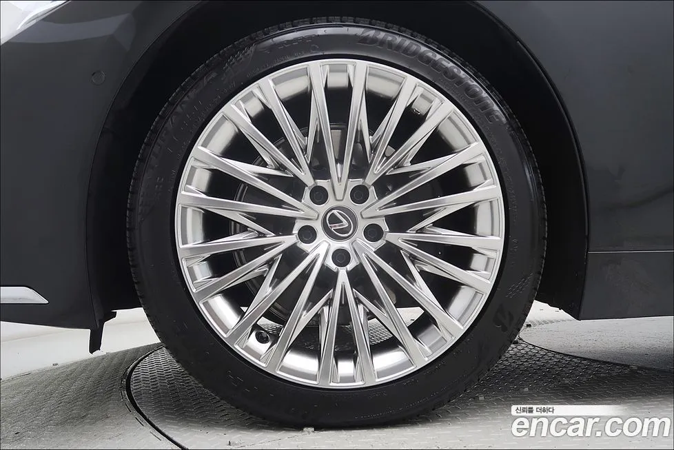 Lexus LS 2024 из KR, фото 5