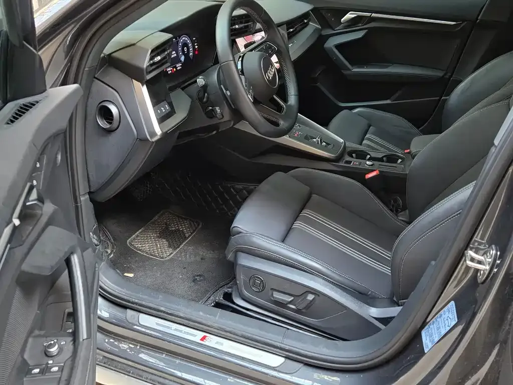 Audi A3 2023 из CN, фото 5