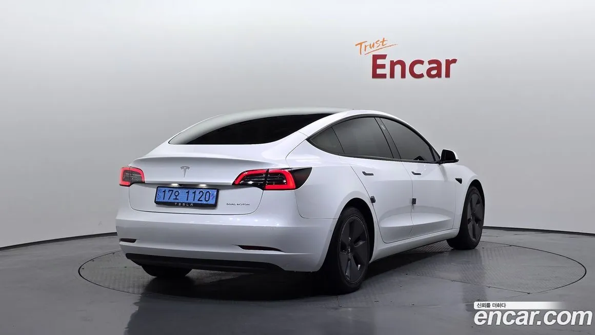 Tesla Model 3 2021 из KR, фото 2