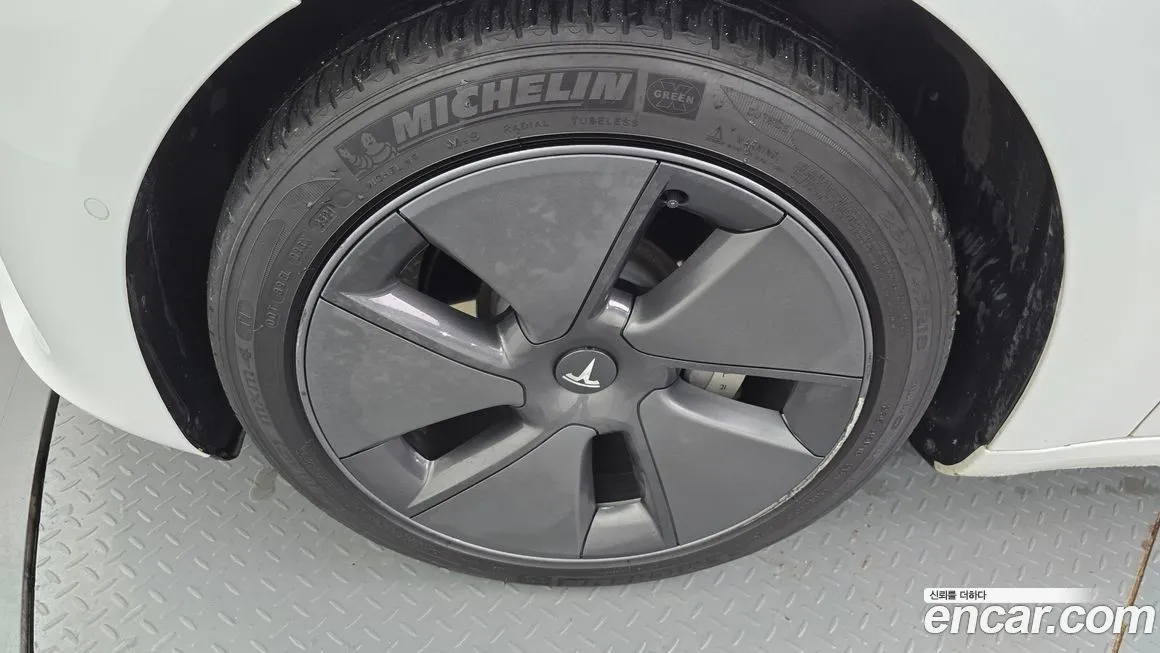 Tesla Model 3 2021 из KR, фото 5