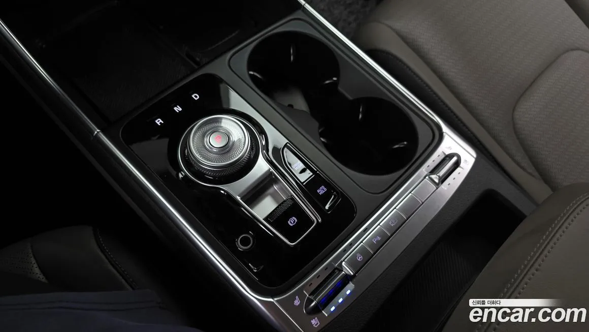 Kia Carnival — фото 9