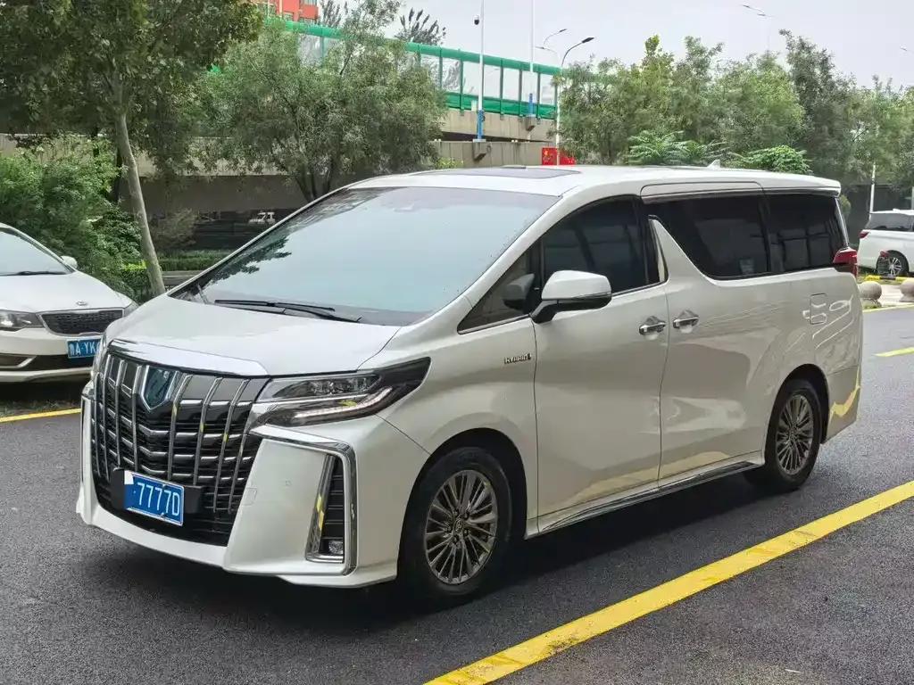 Toyota Alphard 2022 из CN, фото 1