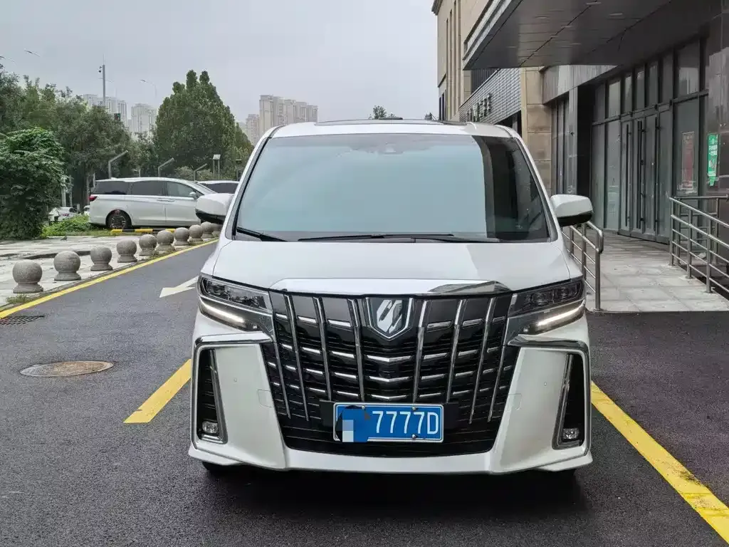 Toyota Alphard 2022 из CN, фото 2