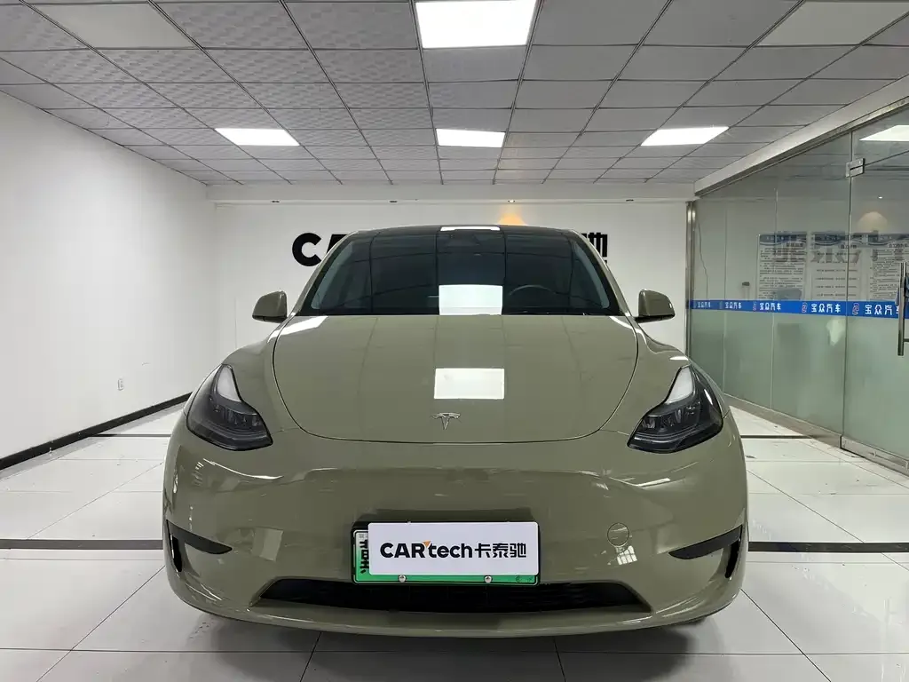 Tesla Model Y 2024 из CN, фото 2