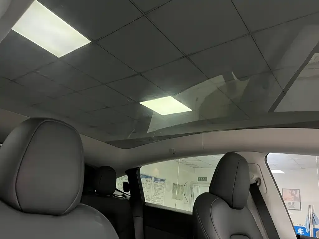 Tesla Model Y 2024 из CN, фото 8