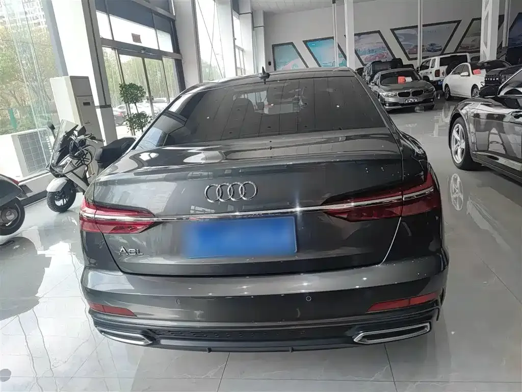 Audi A6L 2022 из CN, фото 10