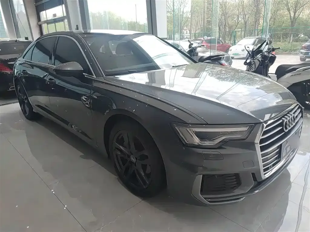 Audi A6L 2022 из CN, фото 6