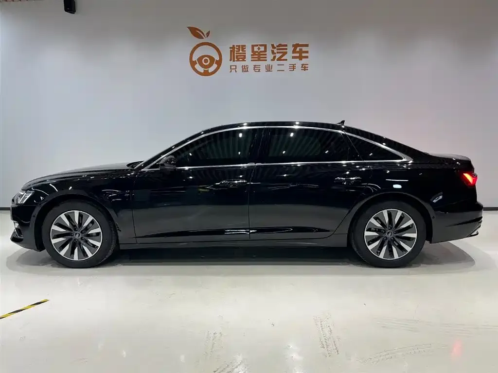 Audi A6L 2023 из CN, фото 3