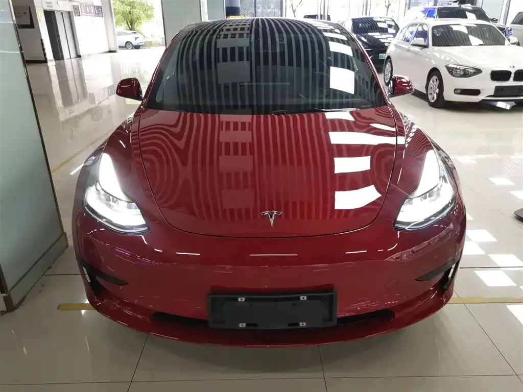Tesla Model 3 2023 из CN, фото 3