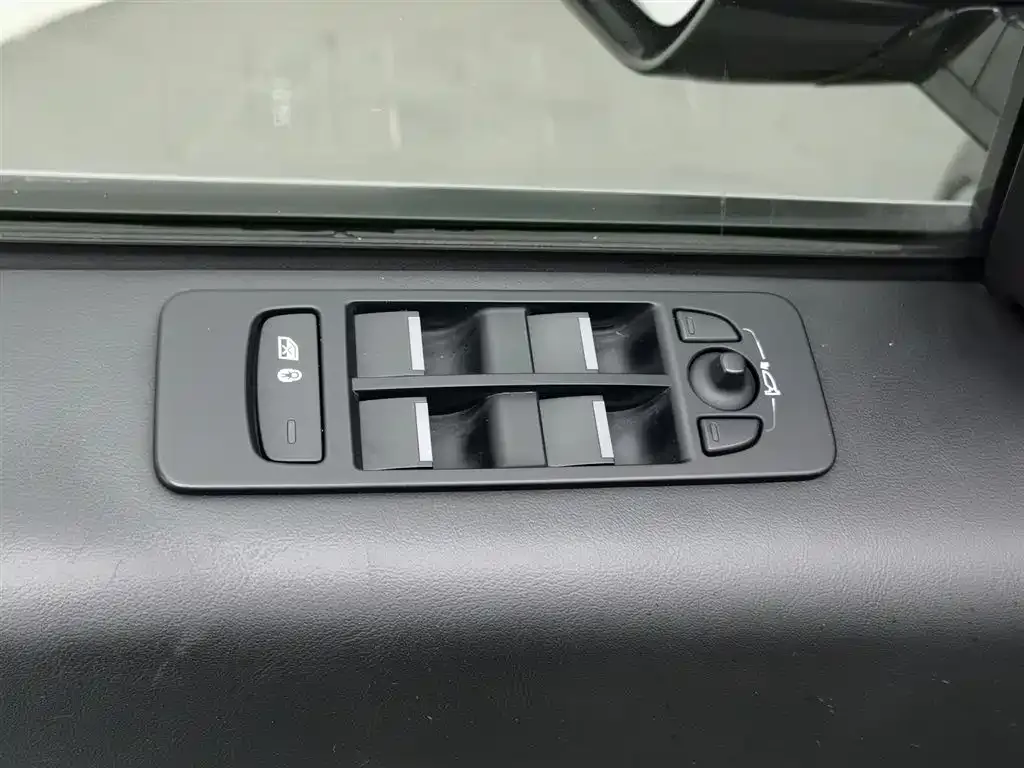 Land Rover Discovery Sport 2021 из CN, фото 9