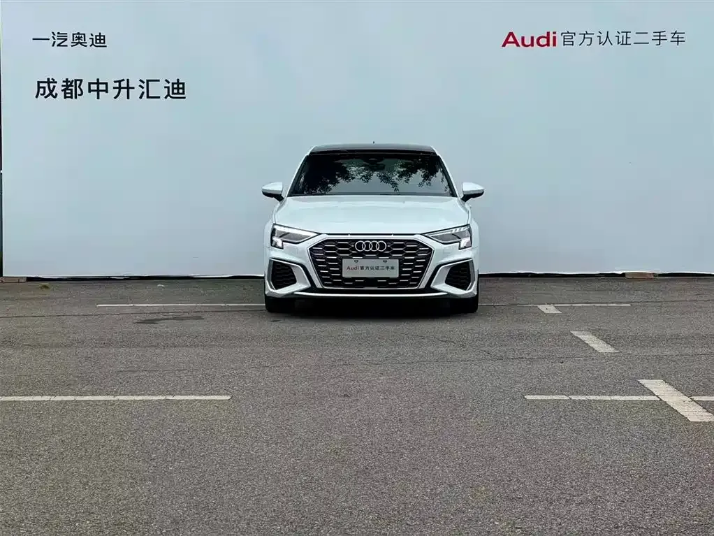 Audi A3 2024 из CN, фото 2