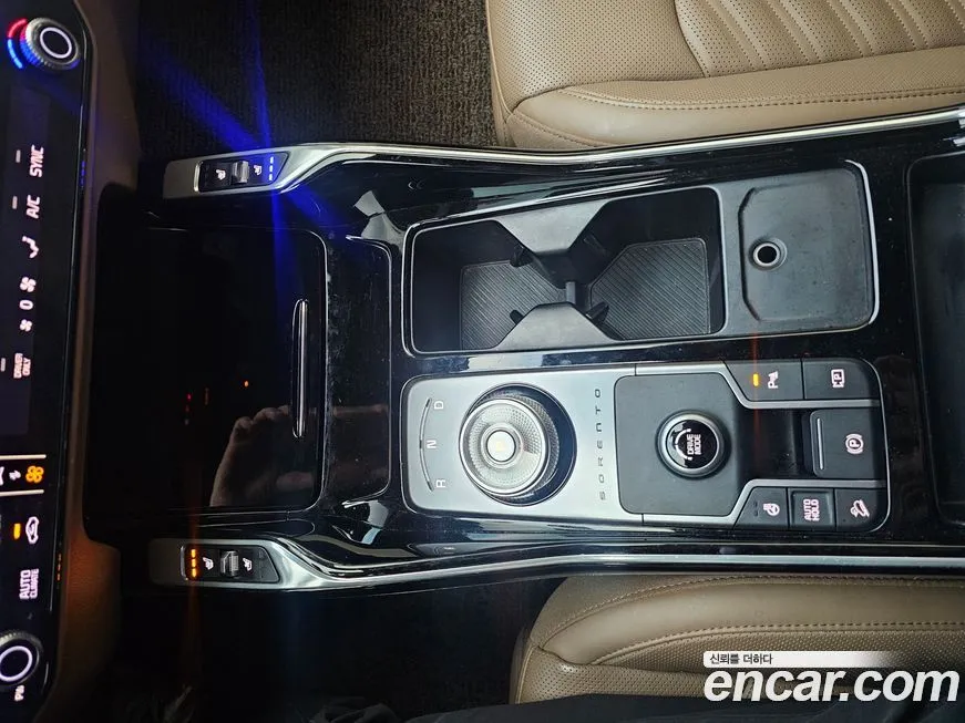 Kia Sorento — фото 9