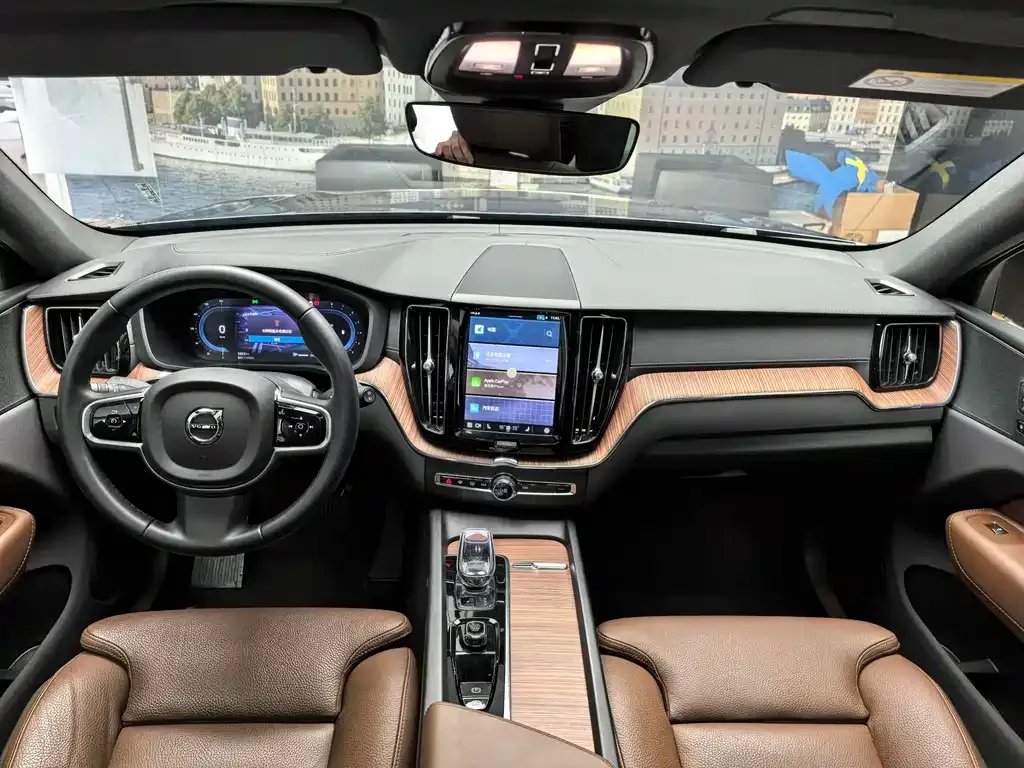 Volvo XC60 2025 из CN, фото 10