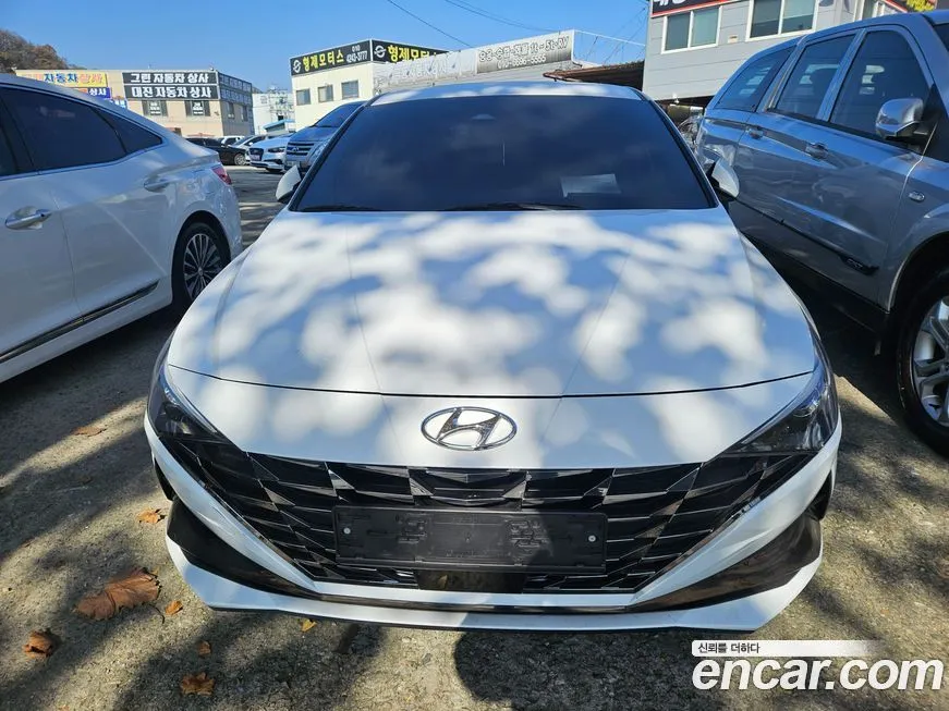 Hyundai AVANTE — фото 1