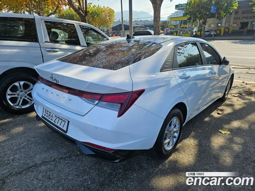 Hyundai AVANTE — фото 5