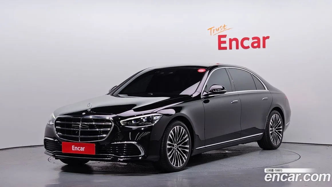Mercedes-Benz S-Class — фото 1