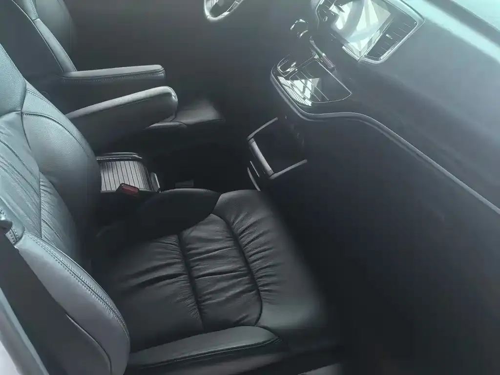 Honda Odyssey 2021 из CN, фото 2