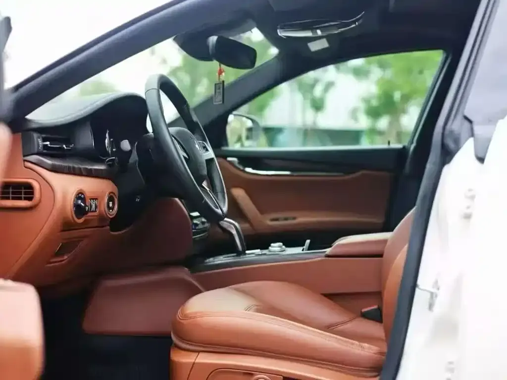 Maserati Quattroporte 2022 из CN, фото 10