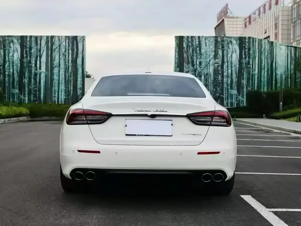 Maserati Quattroporte 2022 из CN, фото 5