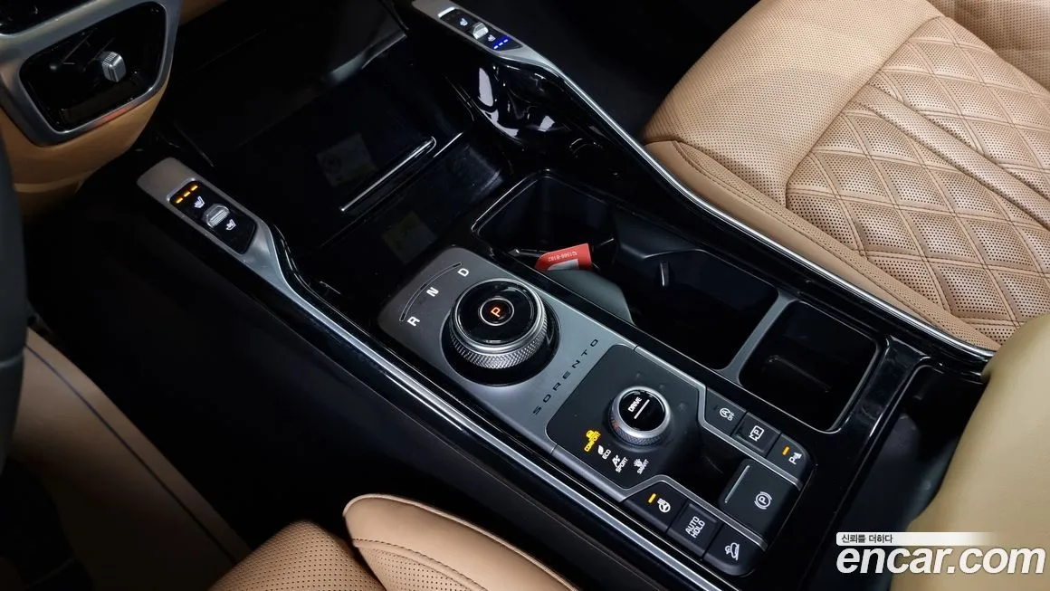 Kia Sorento — фото 9