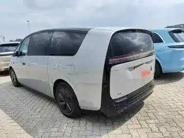 Li Auto MEGA 2024 из CN, фото 3