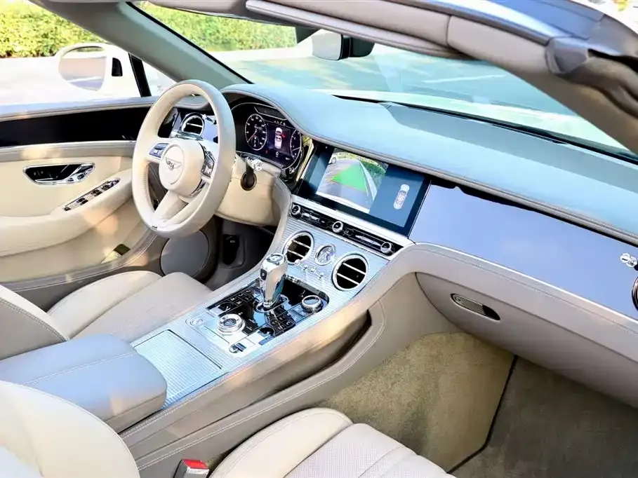 Bentley Continental 2021 из CN, фото 6