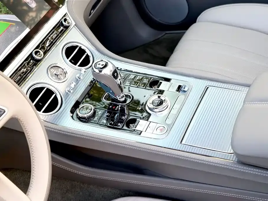 Bentley Continental 2021 из CN, фото 8