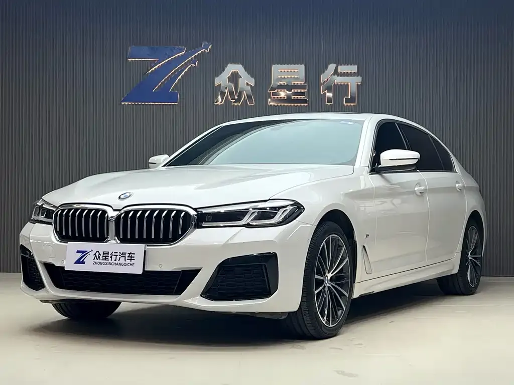 BMW 5 Series — фото 1