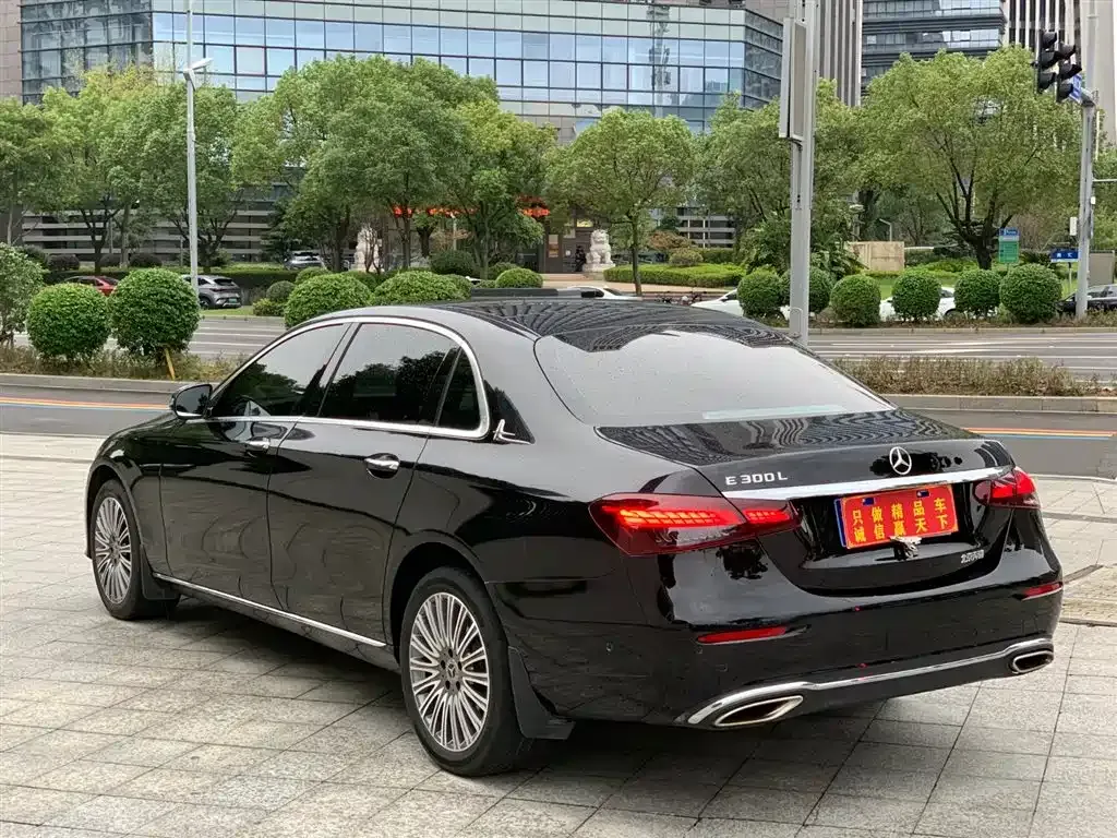 Mercedes-Benz E-Class 2024 из CN, фото 6