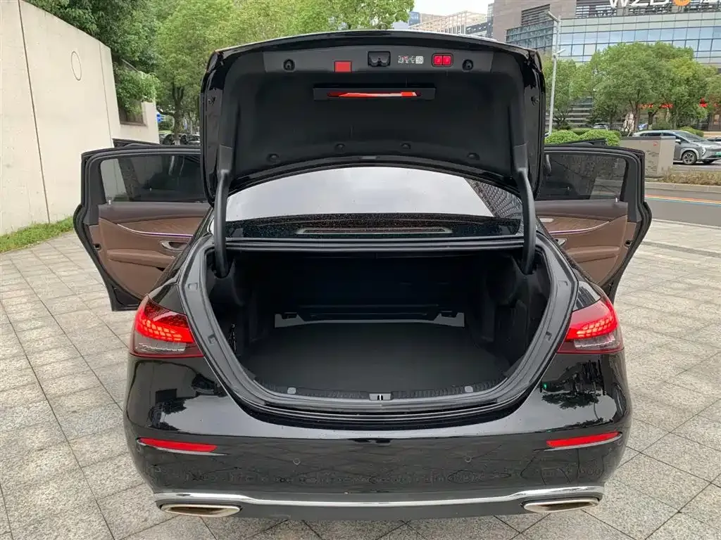 Mercedes-Benz E-Class 2024 из CN, фото 8