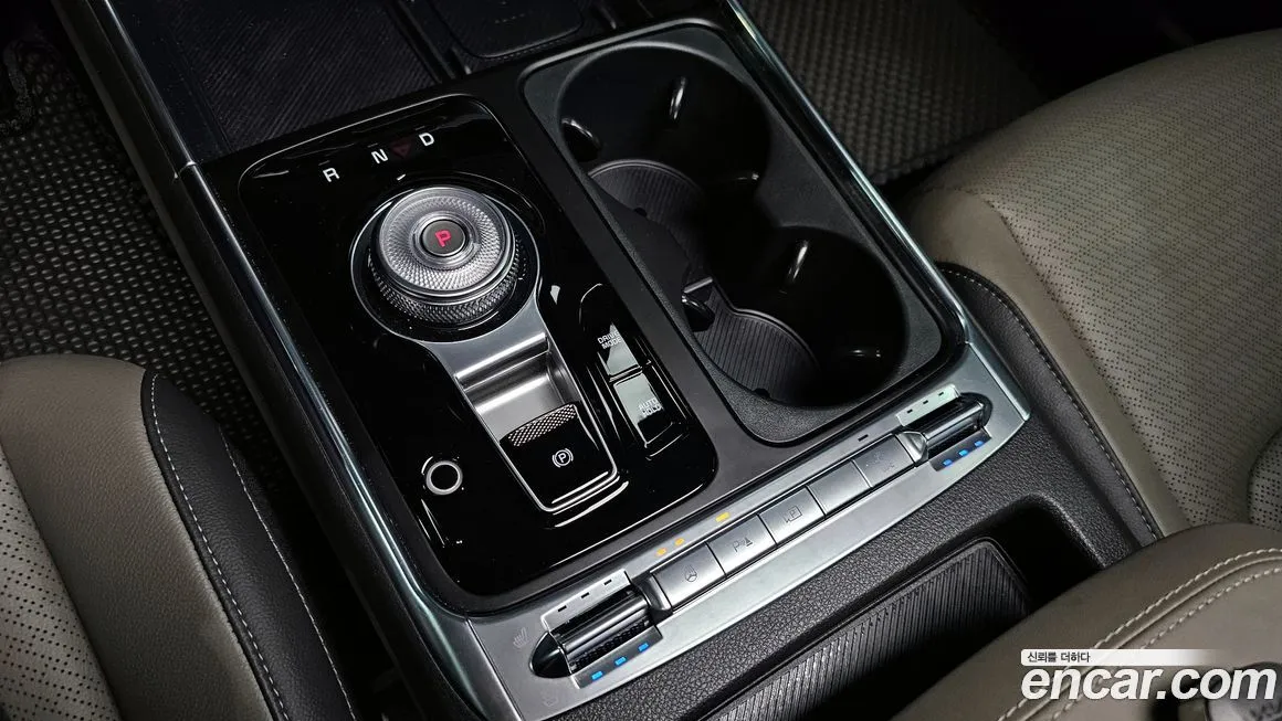 Kia Carnival — фото 9