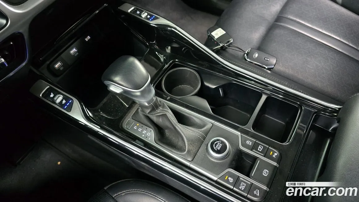 Kia Sorento — фото 9