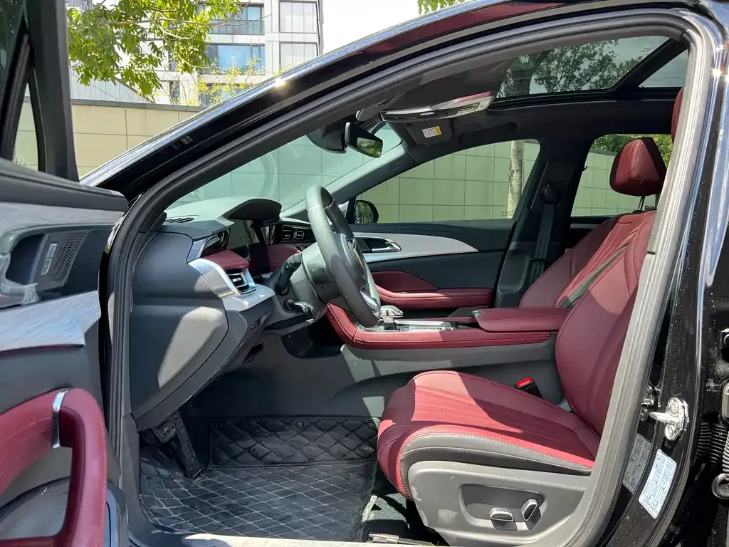 Hongqi H5 2025 из CN, фото 10