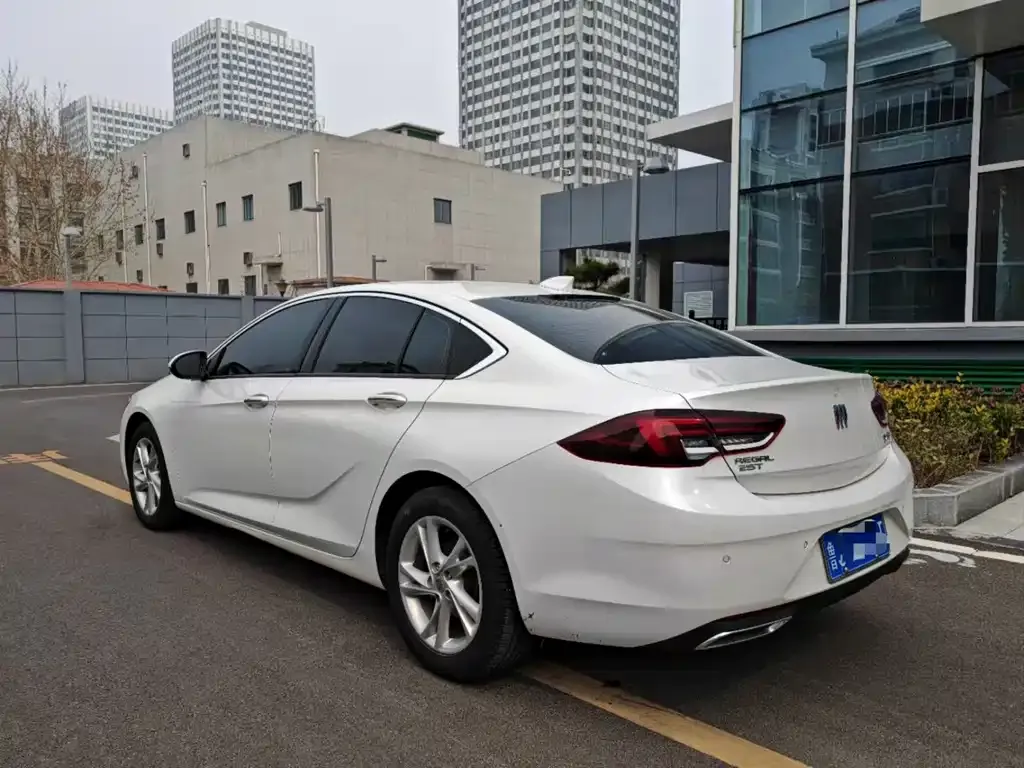 Buick Regal — фото 9