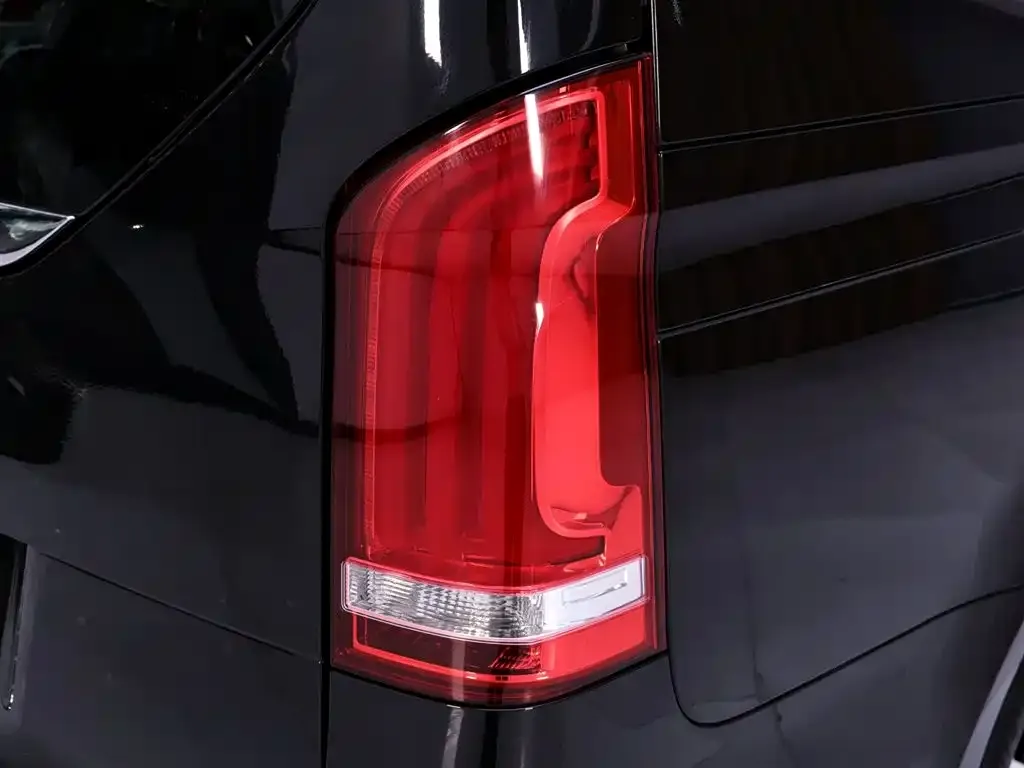 Mercedes-Benz V-Class 2022 из CN, фото 9