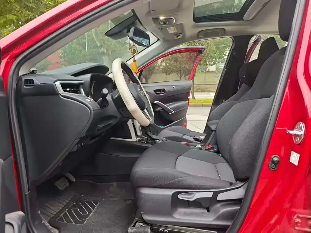 Toyota Frontlander 2022 из CN, фото 4