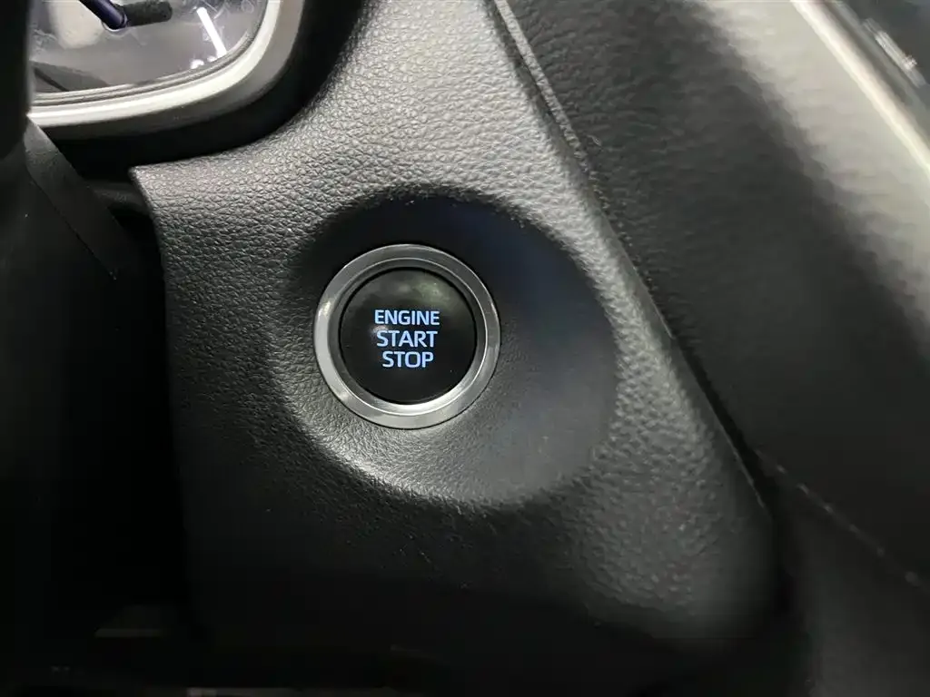 Toyota Corolla Cross 2022 из CN, фото 4