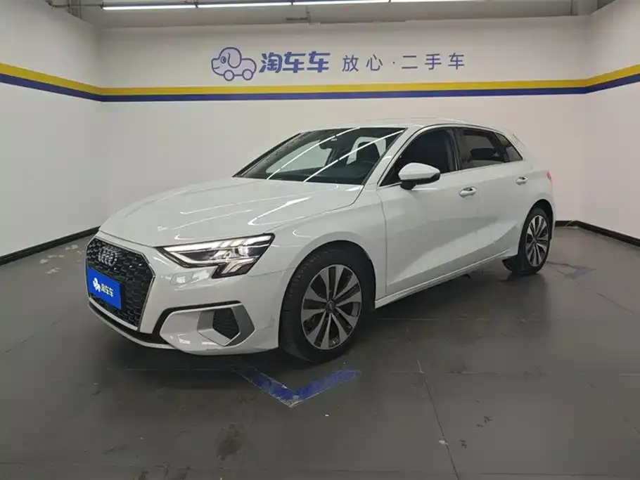 Audi A3 2022 из CN, фото 1