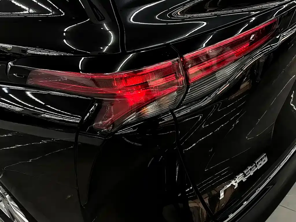 Toyota Sienna 2023 из CN, фото 7