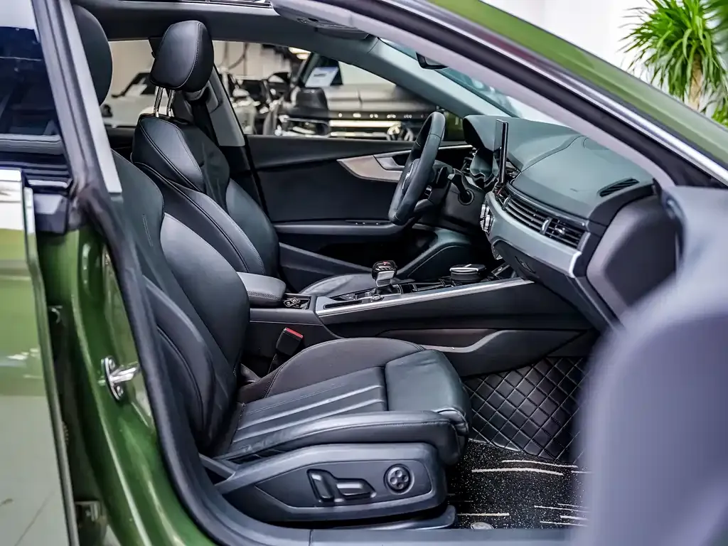Audi A5 (Import) 2023 из CN, фото 7