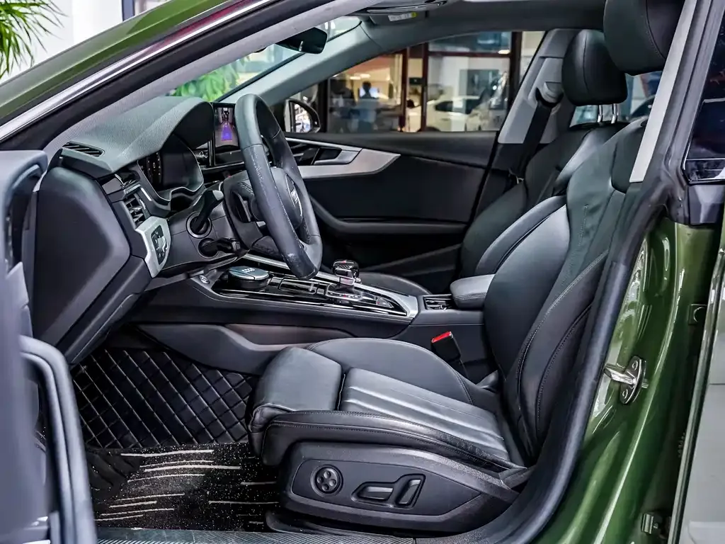 Audi A5 (Import) 2023 из CN, фото 8