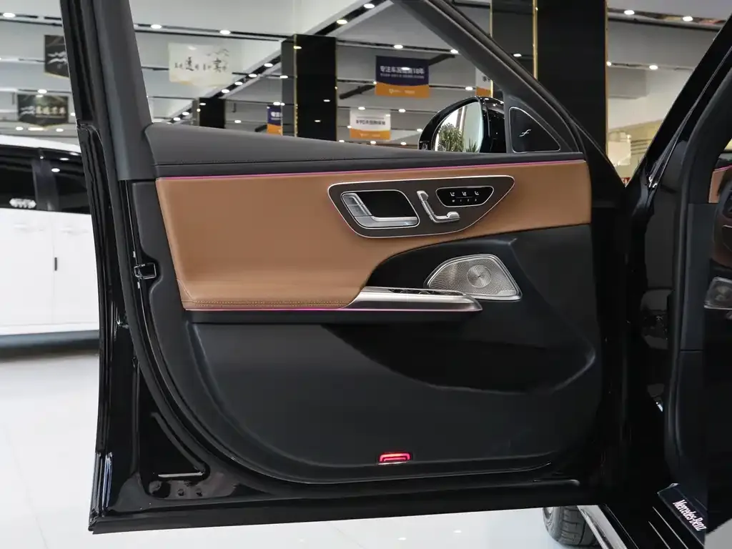 Mercedes-Benz E-Class 2025 из CN, фото 6