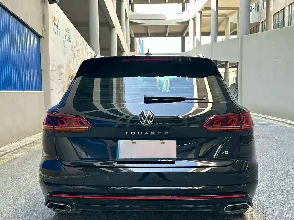 Volkswagen Touareg 2023 из CN, фото 4