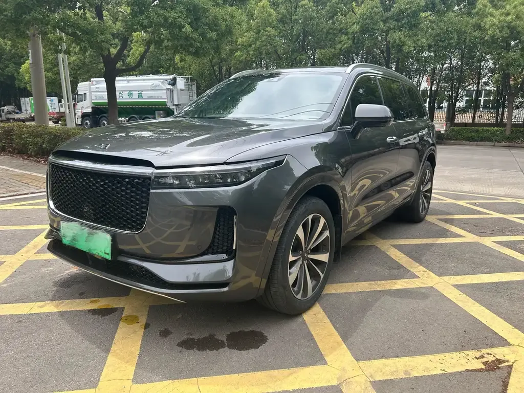 Li Auto ONE