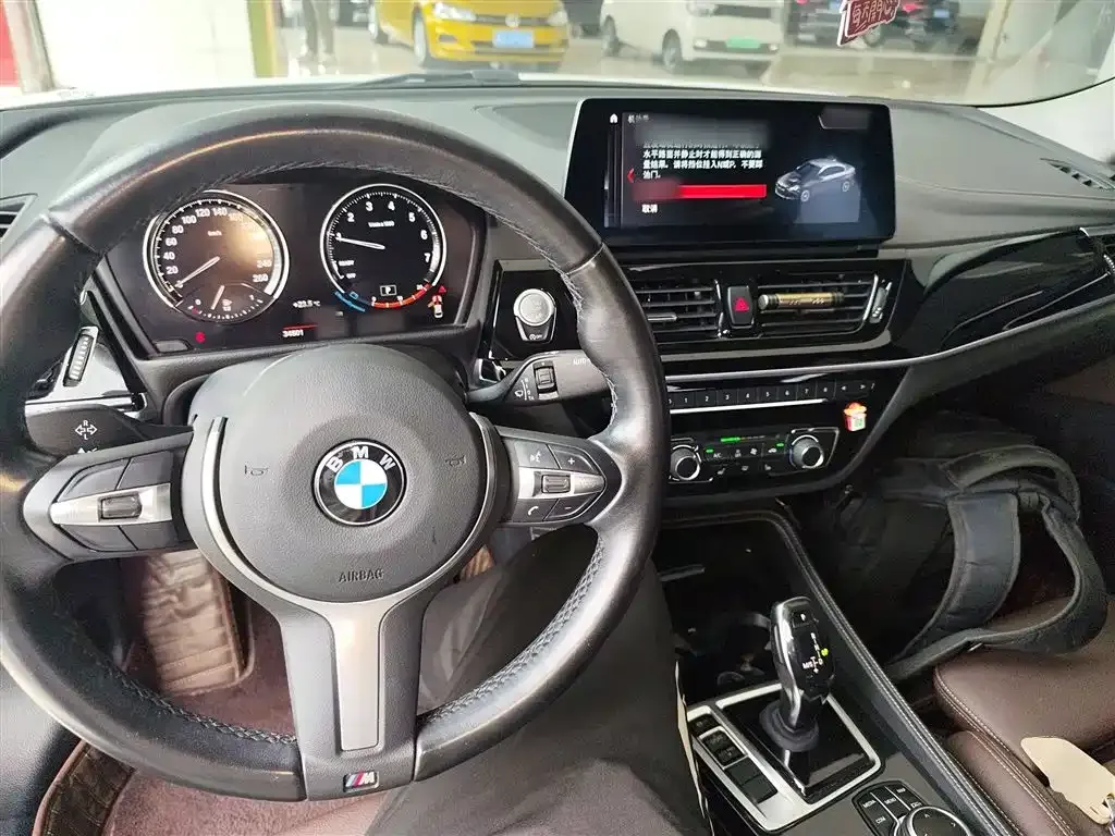 BMW 1 Series 2023 из CN, фото 10