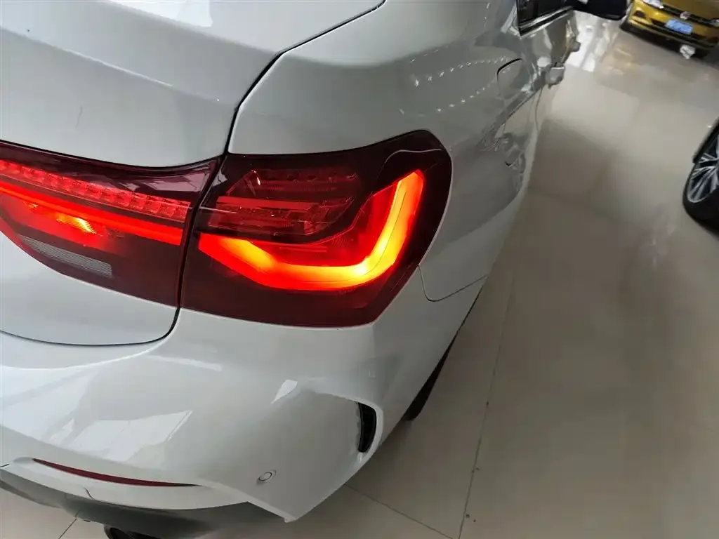 BMW 1 Series 2023 из CN, фото 8