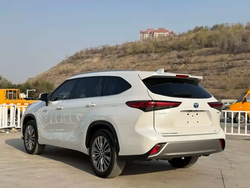 Toyota Highlander 2023 из CN, фото 9